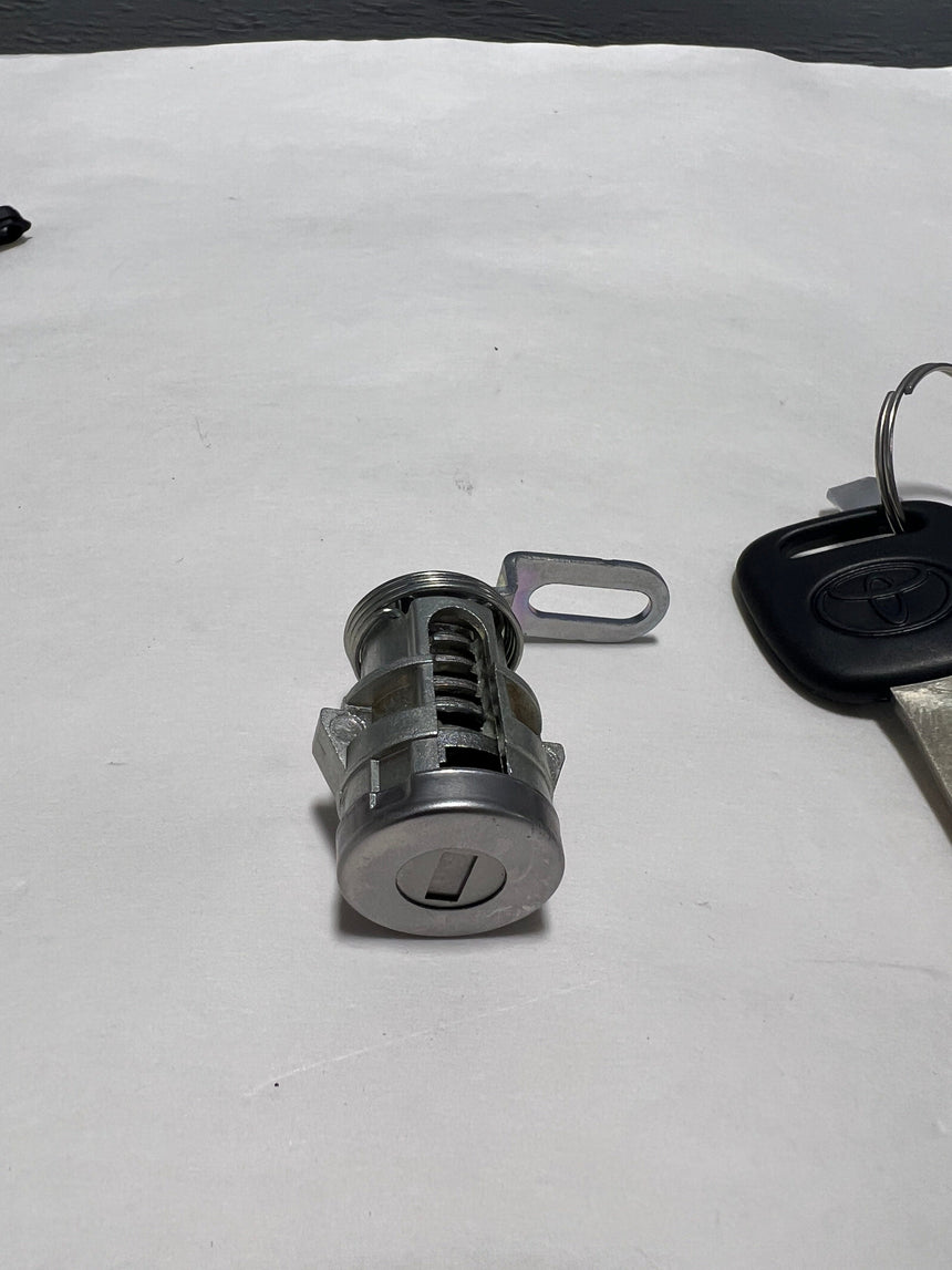 19-21 Tundra or 16-23 Tacoma Smart Key Tailgate Lock Cylinder & Key Genuine