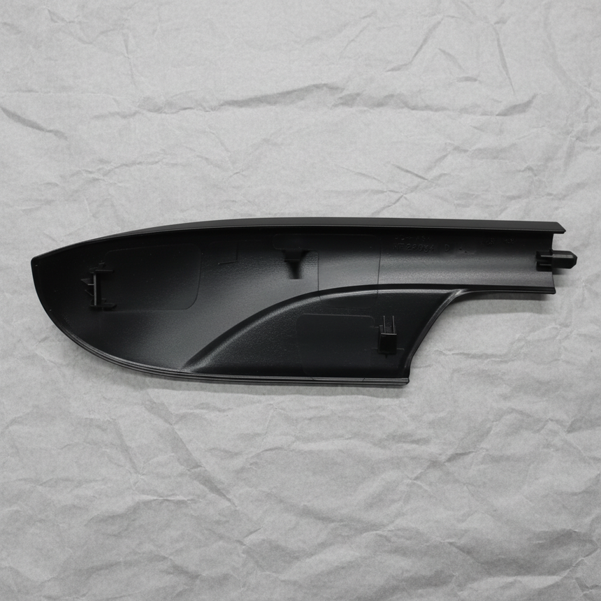 2003-2008 Honda Pilot Roof Rail End Cap Passenger Side Front OEM