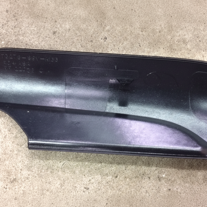2003-2008 Honda Pilot Roof Rail End Cap Passenger Side Rear OEM