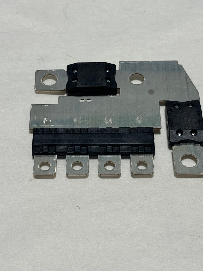 2010-2016 Cadillac SRX Engine Main Fuse Block Circuit Breaker OEM