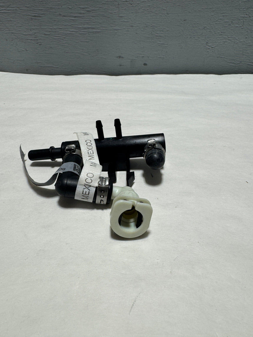 2011-2016 Ford F-250 F-350 Vacuum Tube Manifold 6.7L Diesel Quick Connect OEM
