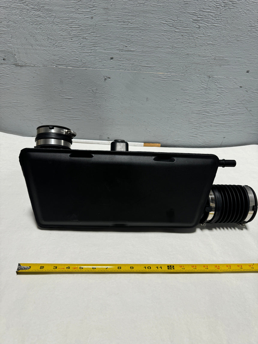 2013-2016 Cadillac ATS 2.5 Air Cleaner Outlet Duct Genuine OEM New