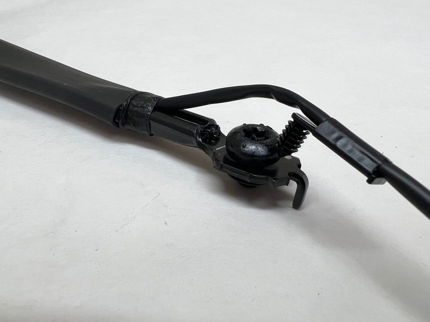 2013-2016 Ford Fusion or MKX Driver Seat Belt Buckle Black