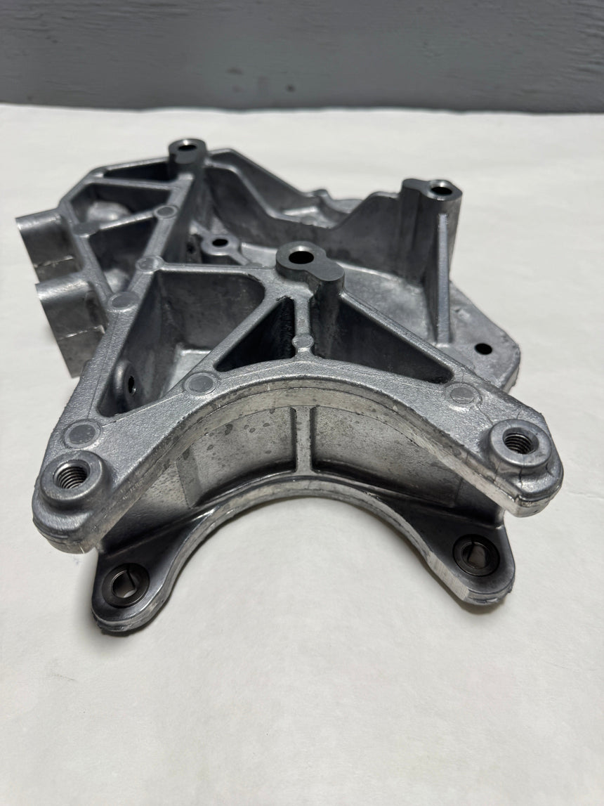 2013-2016 Silverado Sierra 2500 HD 6.6 Diesel Passenger Side Alternator Mount Bracket OEM