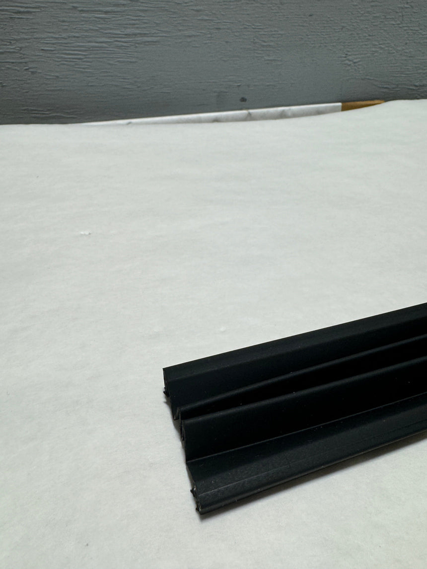 2013-2019 Cadillac ATS Sunroof Panel Side Opening Closeout Cover OEM