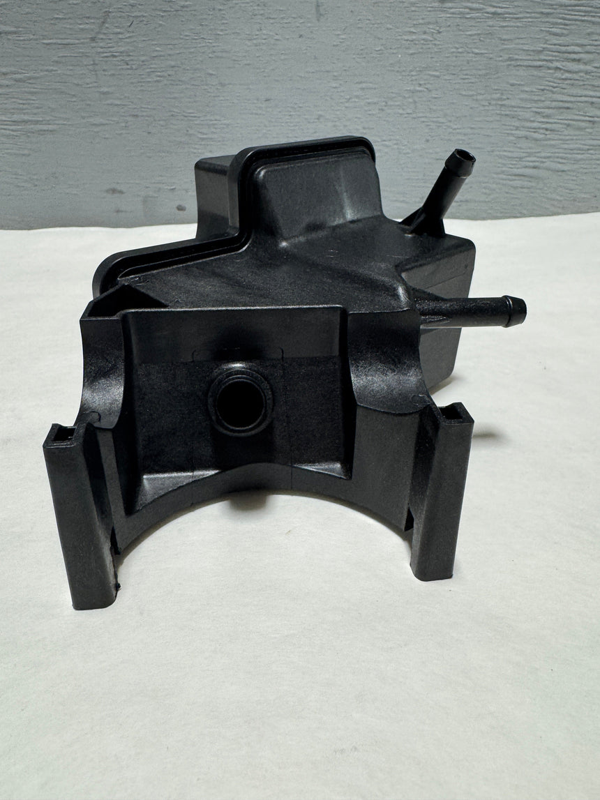 2013-2023 Silverado Sierra 6.6 Diesel Power Steering Fluid Reservoir OEM