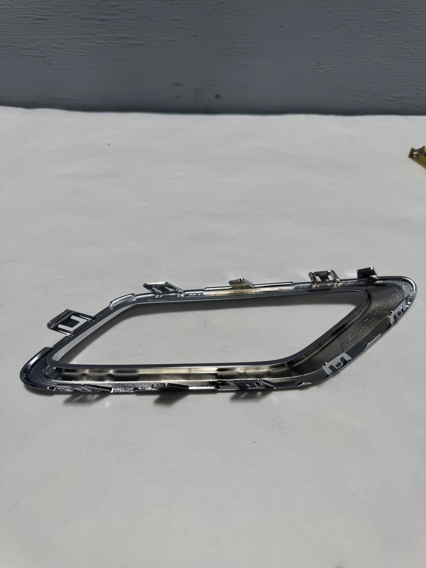 2014-2016 Acura MDX Passenger Side Rear Bumper Lamp Frame Chrome Trim Ring OEM