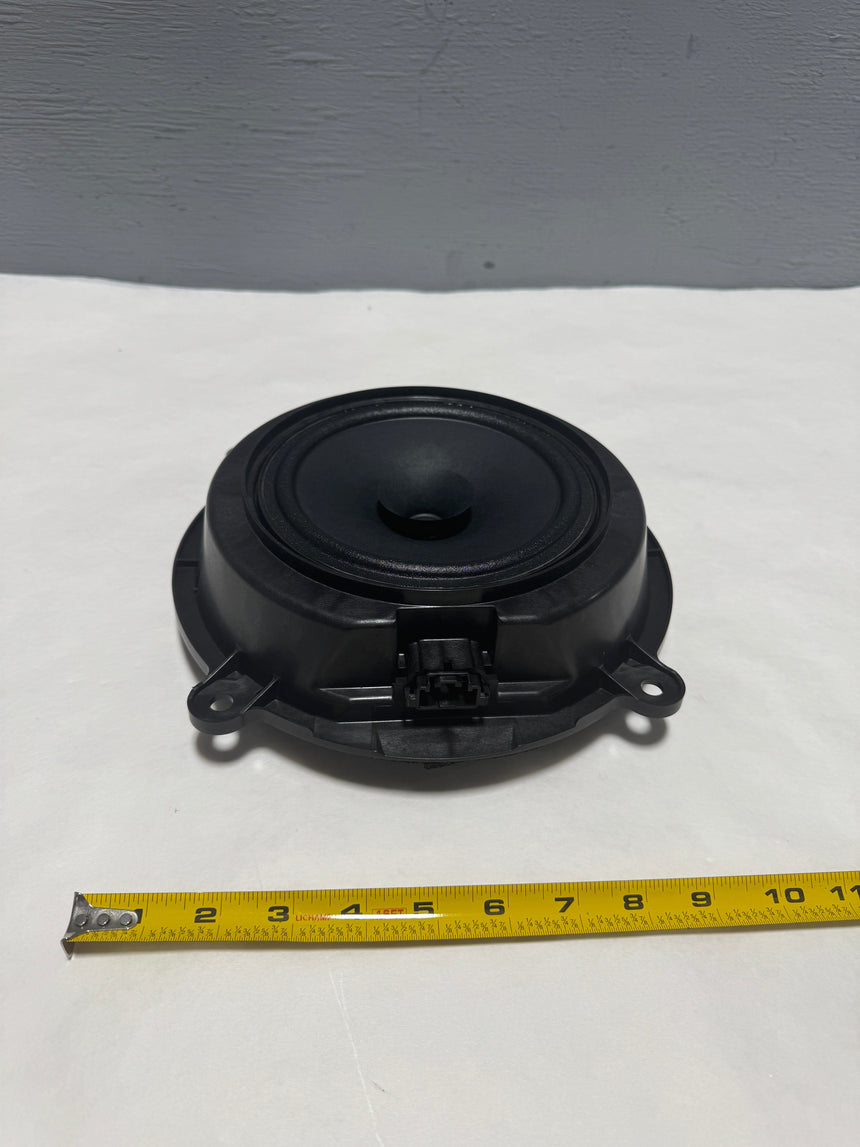 2014-2018 Mazda3 (1) Front Door Speaker Not For Bose System Genuine OEM New