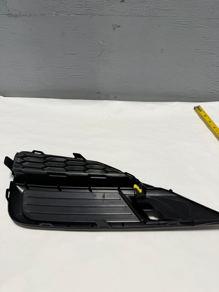 2015-2016 Honda CR-V LX or SE Passenger Side Fog Light Hole Cover No Fog Light Hole.