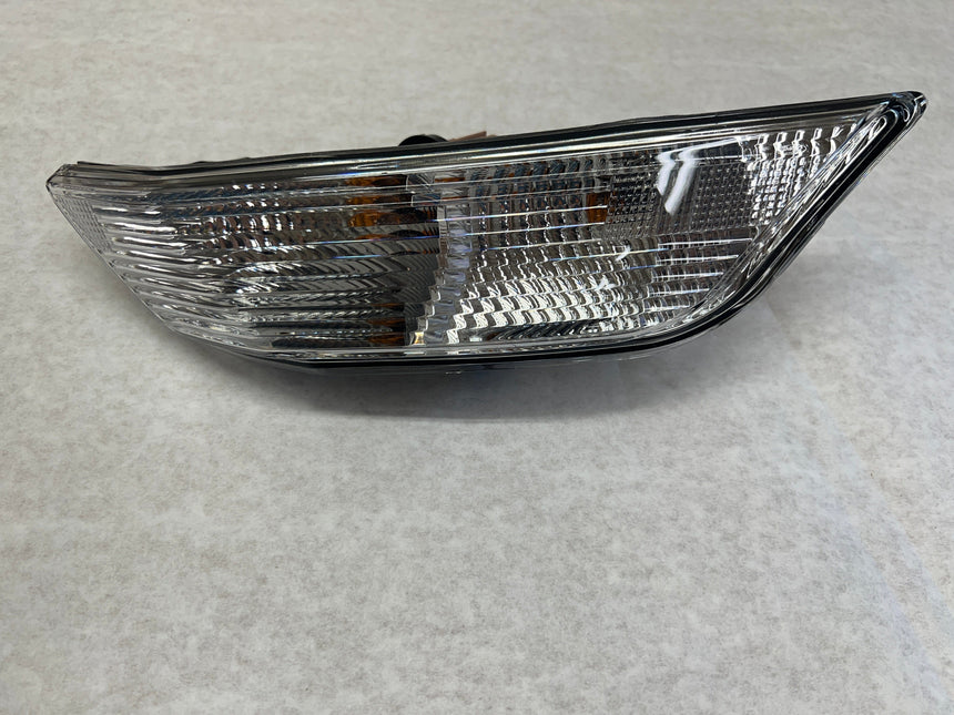 2015-2017 Ford Mustang Passenger Side Parking Side Marker Lamp