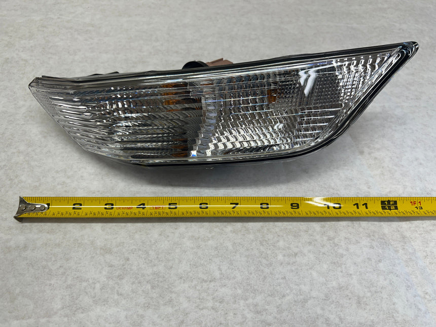 2015-2017 Ford Mustang Passenger Side Parking Side Marker Lamp
