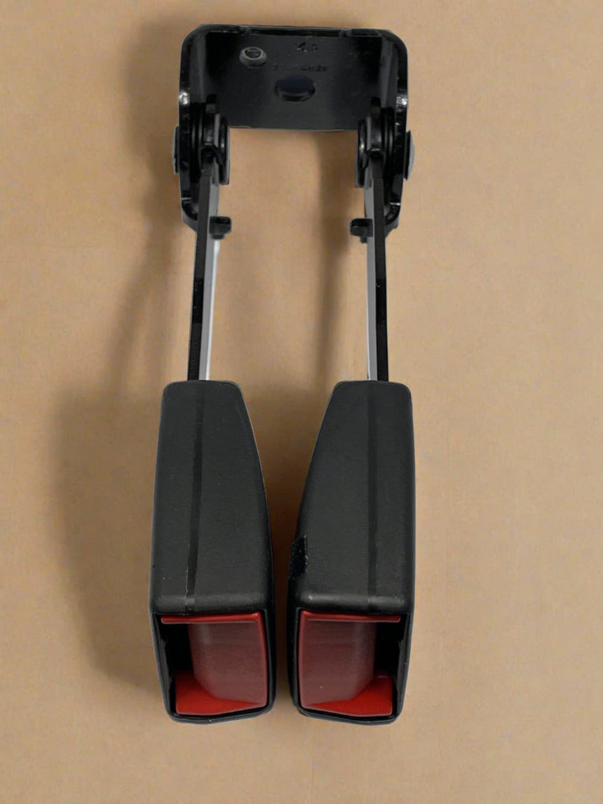 2015-2019 Silverado Sierra Crew Cab Rear Split Bench Seat Belt Buckle OEM