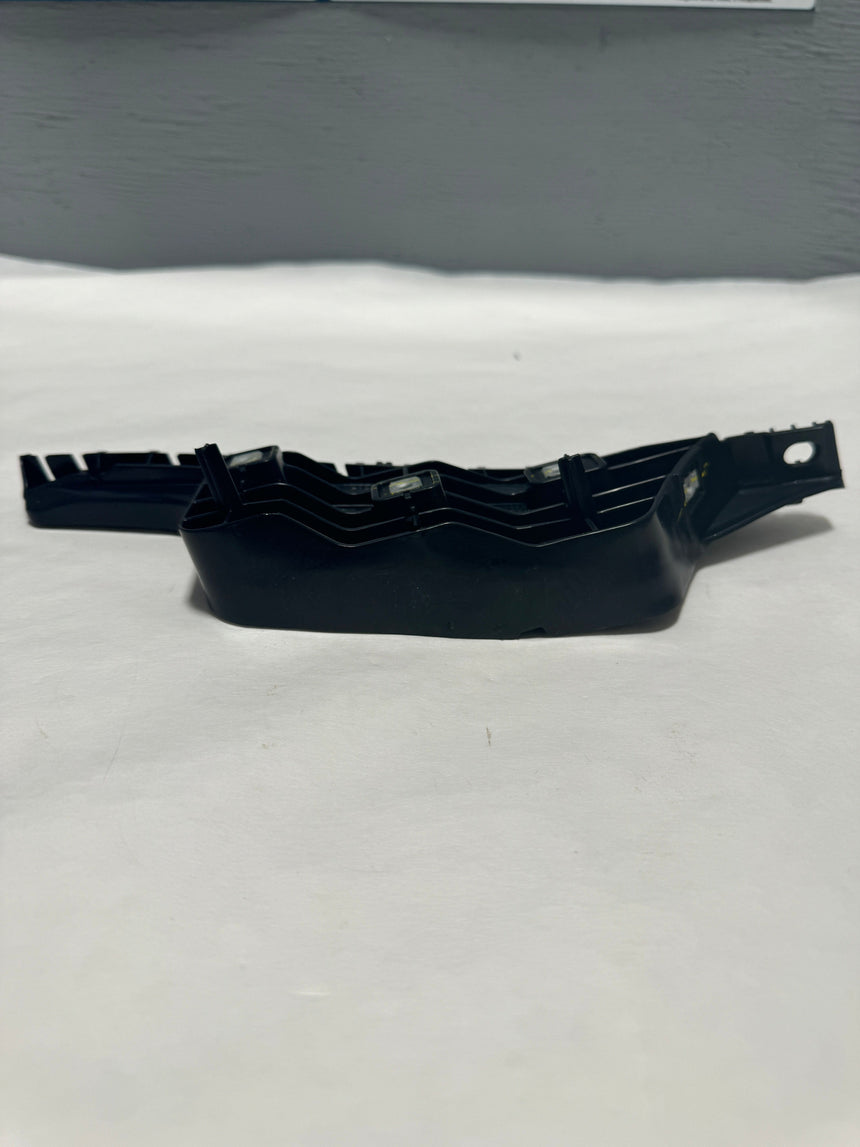 2015-2020 Cadillac Escalade Passenger Side Front Bumper Guide