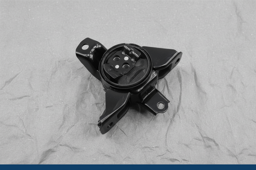 2015-2020 Kia Sorento Rear Transmission Mount Bracket 2.4 AWD OEM