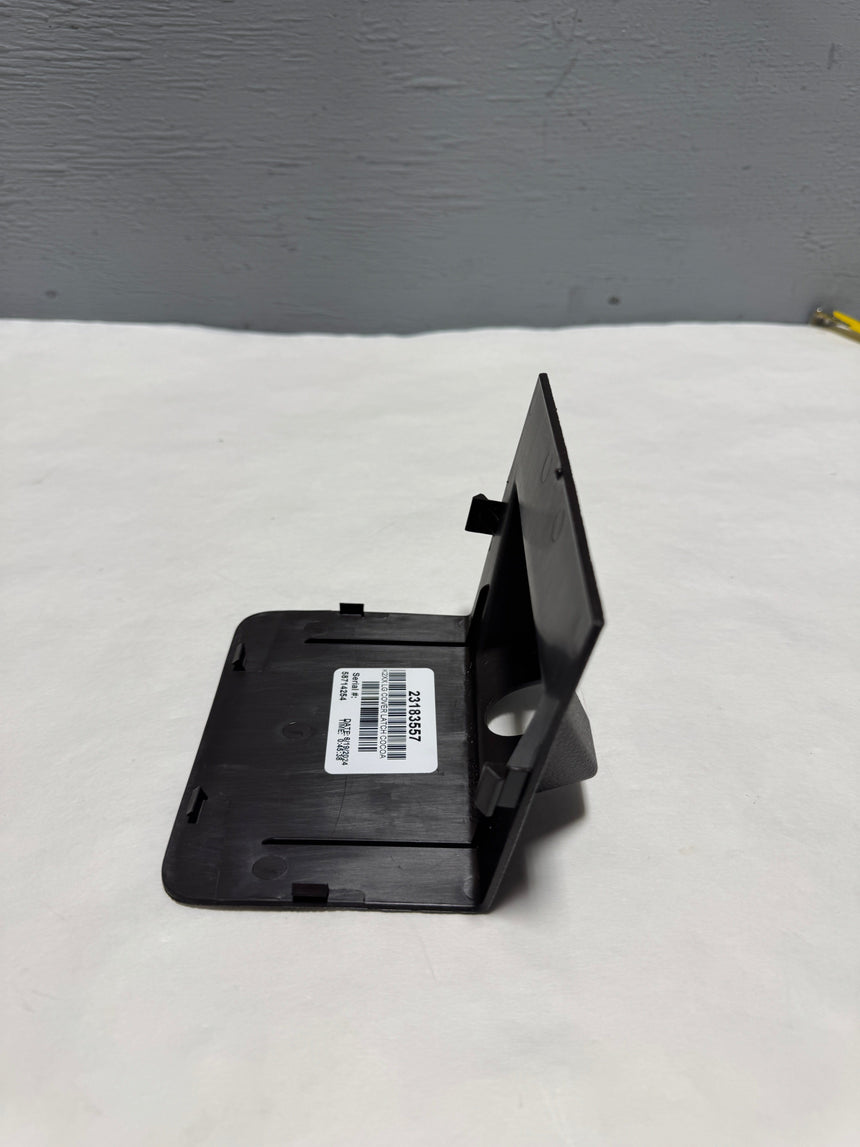 2015-2020 Tahoe Yukon Suburban Cocoa Liftgate Latch Cover OEM