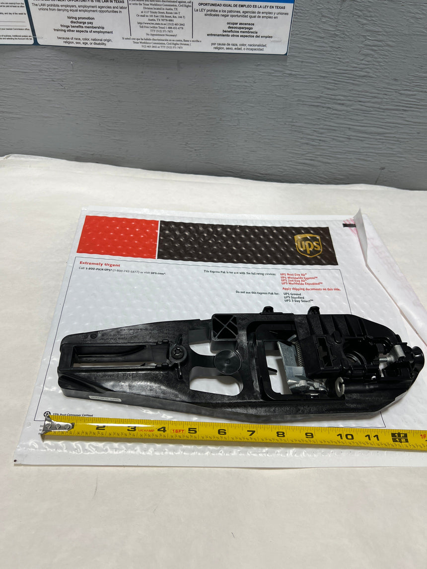 2015-2023 Ford Edge Passenger Side Front Door Handle Base Without Keyless