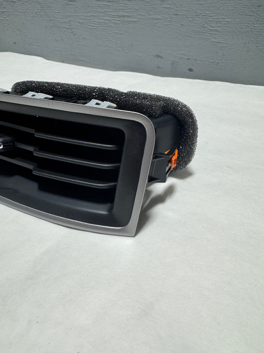 2015-2024 Ford Edge Driver Side Center Dashboard Air Vent Louvre Twilight Color OEM
