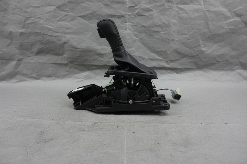 2016-2017 Ford Explorer Transmission Gear Shift Lever Genuine OEM
