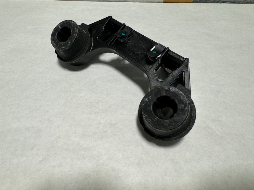 2016-2019 Chevrolet Cruze 1.4 Exhaust Rear Muffler Hanger OEM