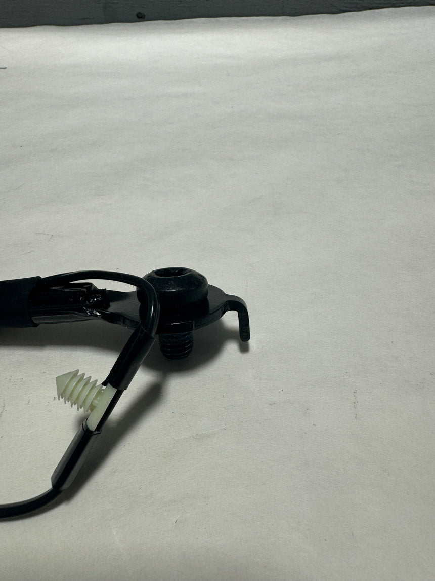 2016-2019 Ford Explorer Non Police Front Driver Side Seat Belt Buckle End OEM