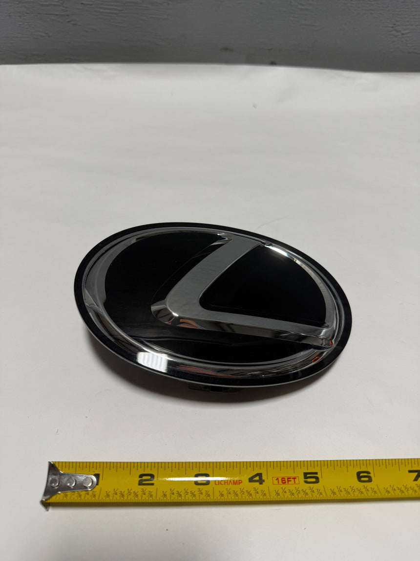 2016-2019 Lexus RX350 Non Hybrid Grille Emblem W/o Radar Cruise or Pre Crash 90975-02125