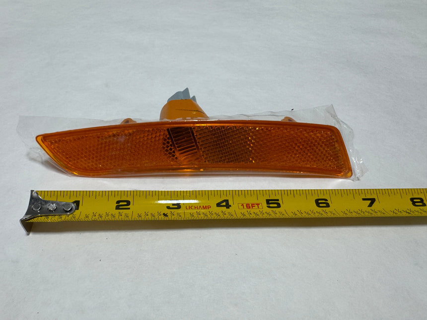 2016-2020 Chevrolet Camaro Front Driver Side Orange Side Marker Lamp Genuine OEM
