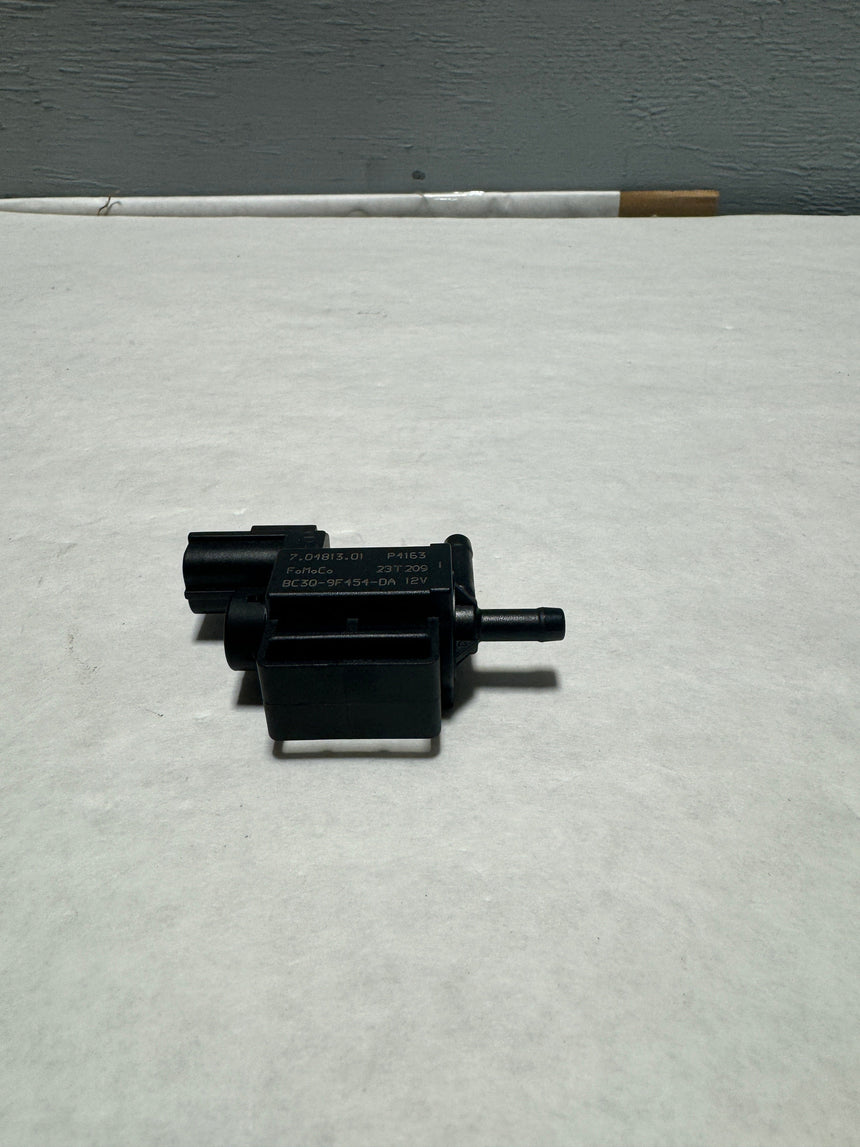 2017-2019 Ford F-250 F-350 6.7 Diesel EGR Cooler Control Valve OEM