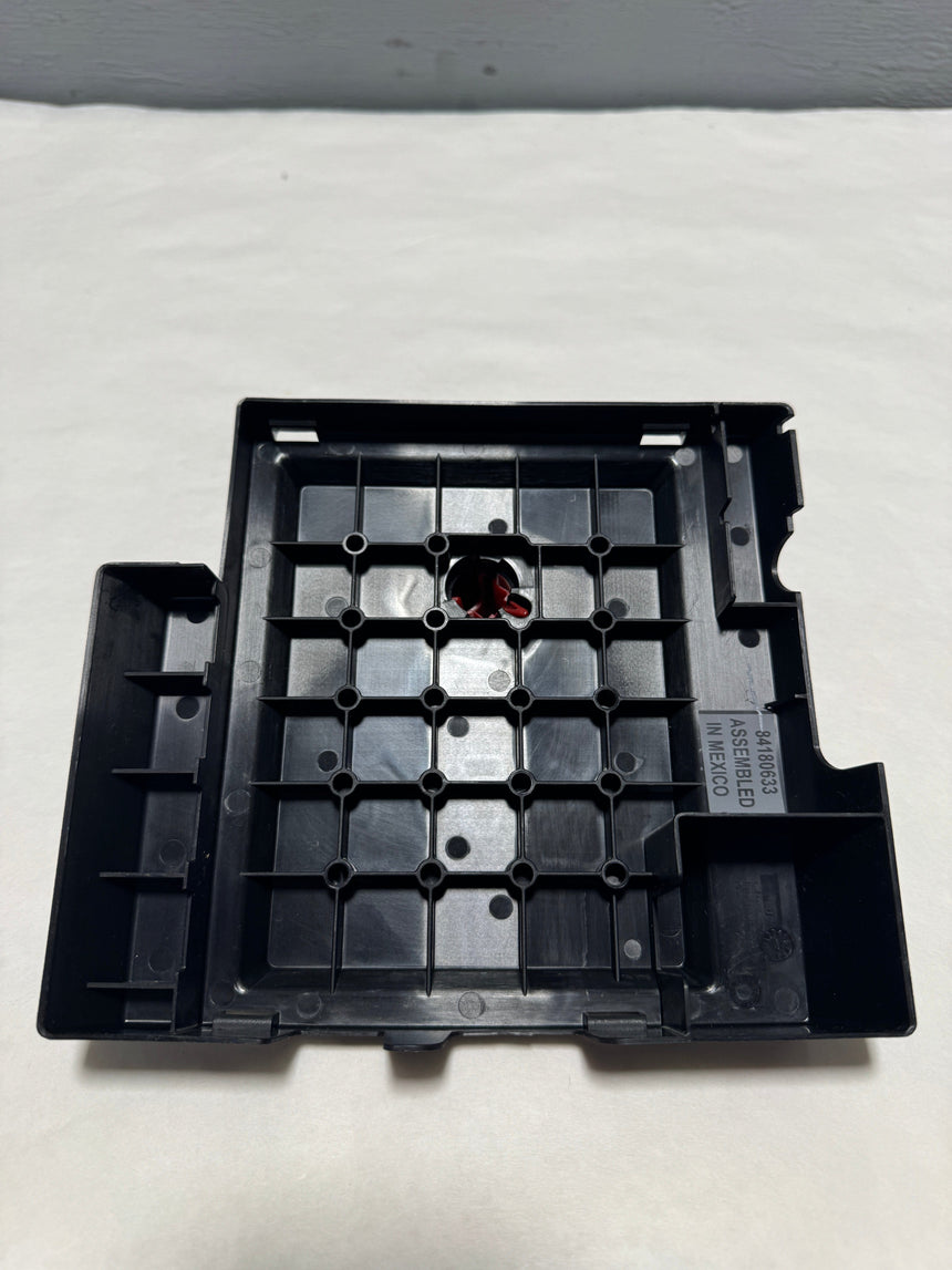 2017-2019 Silverado Sierra 5.3,6.0 Auxiliary Battery Top Cover Fuse Block Cover OEM