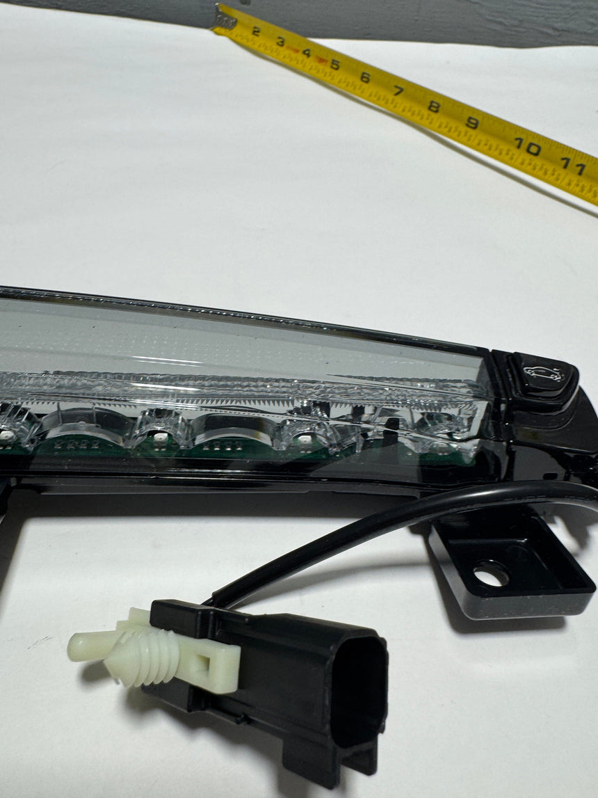 2017-2020 Lincoln MKZ Third Brake High Mount Stop Light Genuine OEM