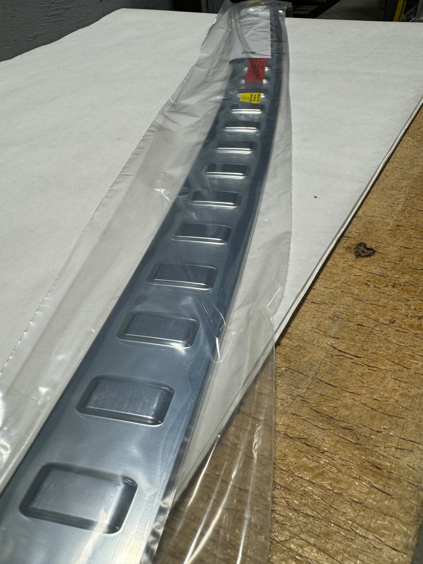 2017-2020 Nissan Rogue OEM Rear Bumper Scratch Guard Protector New