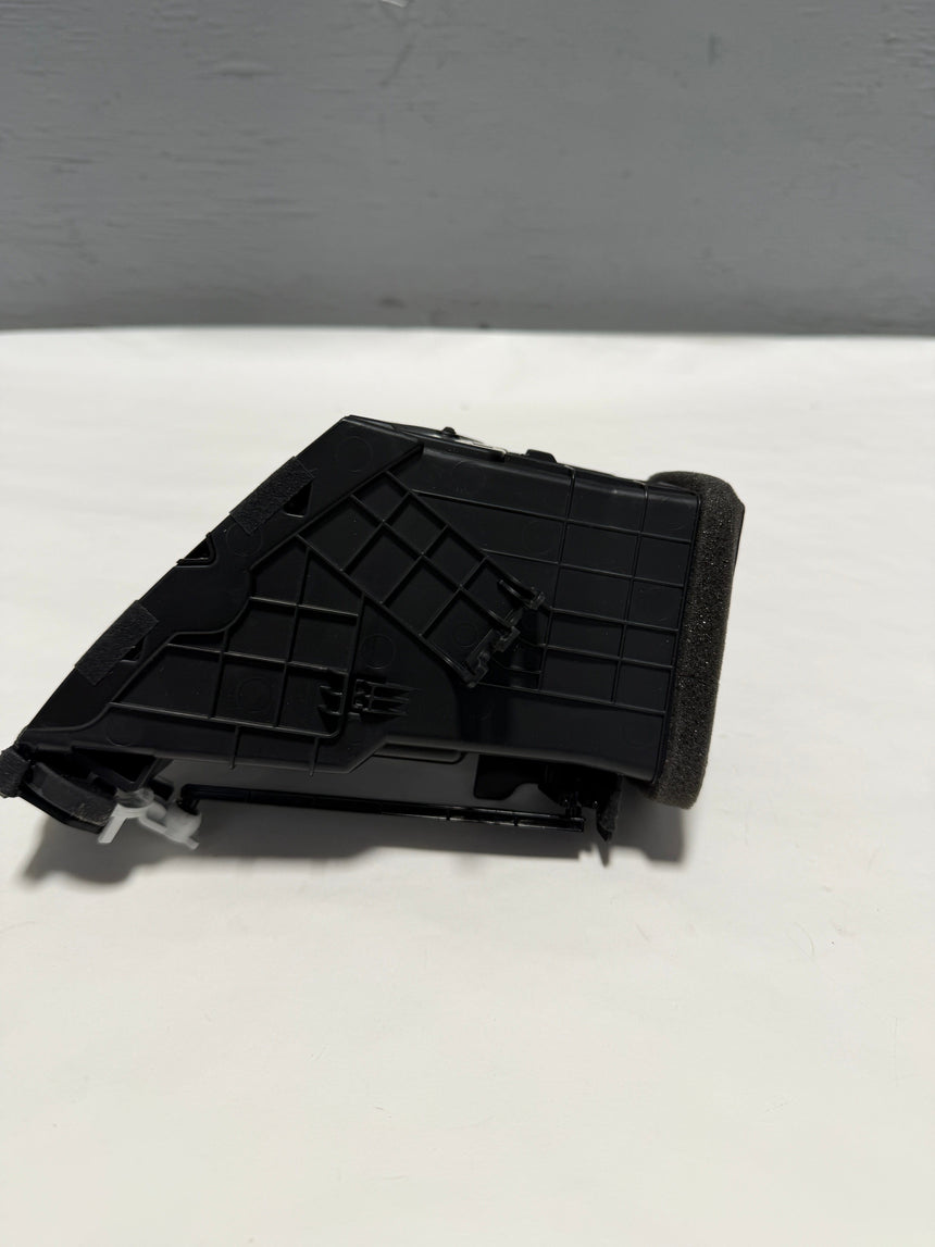 2017-2022 Chevrolet Trax Driver Side A/C Heat Air Outlet Vent OEM