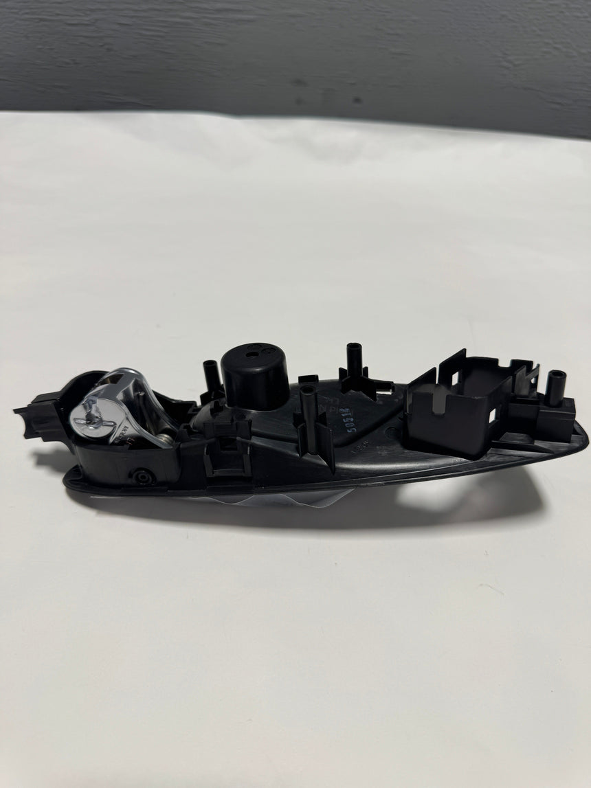 2017-2024 Chevrolet Camaro Driver Interior Front Door Handle OEM Genuine