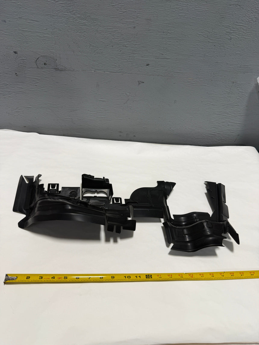 2018-2020 Audi Q5 2.0 Driver Side Radiator Air Baffle 80A-121-673-H OEM