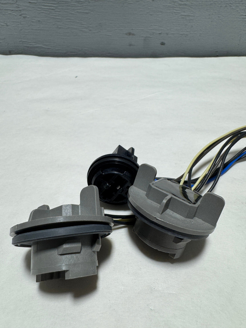 2018-2020 Ford F-150 Non LED Tail Light Bulb Sockets With Plug OEM