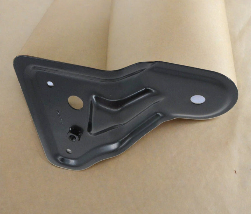 2018-2021 Honda Odyssey Driver Side Front Fender Bracket OEM