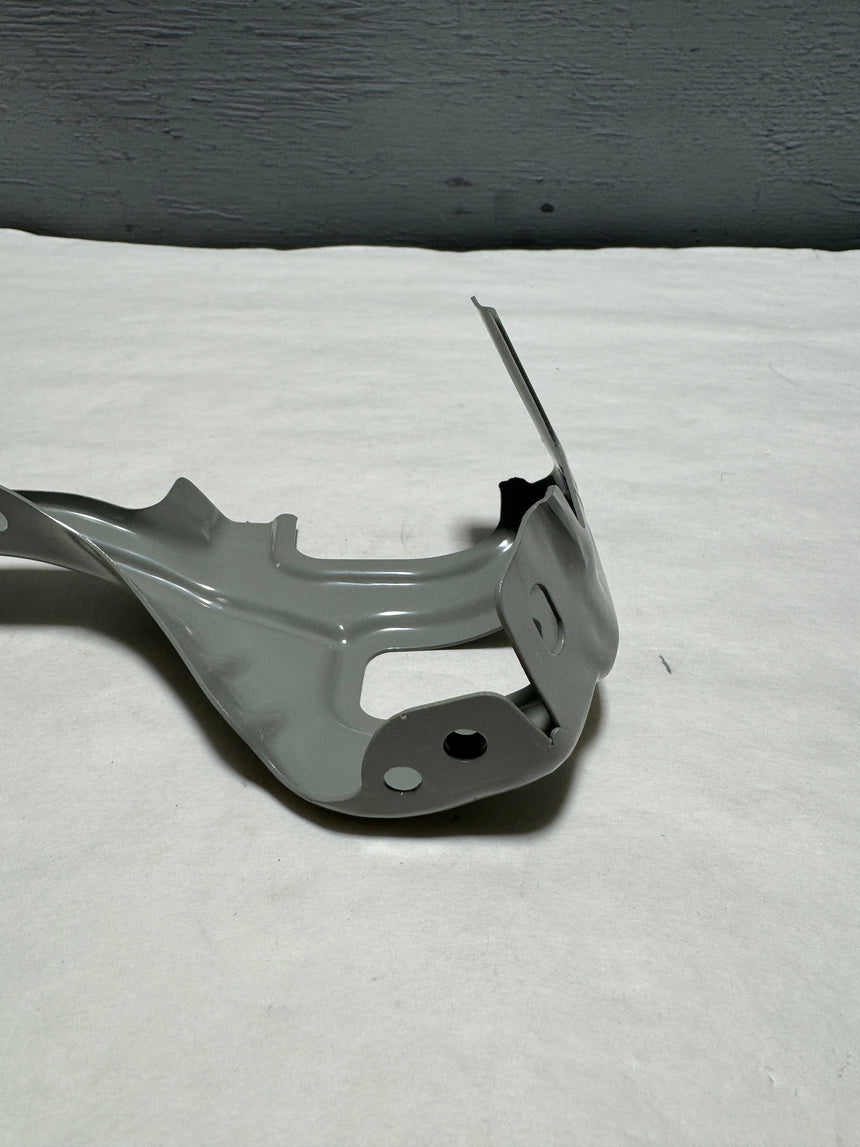 2018-2022 Kia Sportage Passenger Side Front Fender Bracket OEM