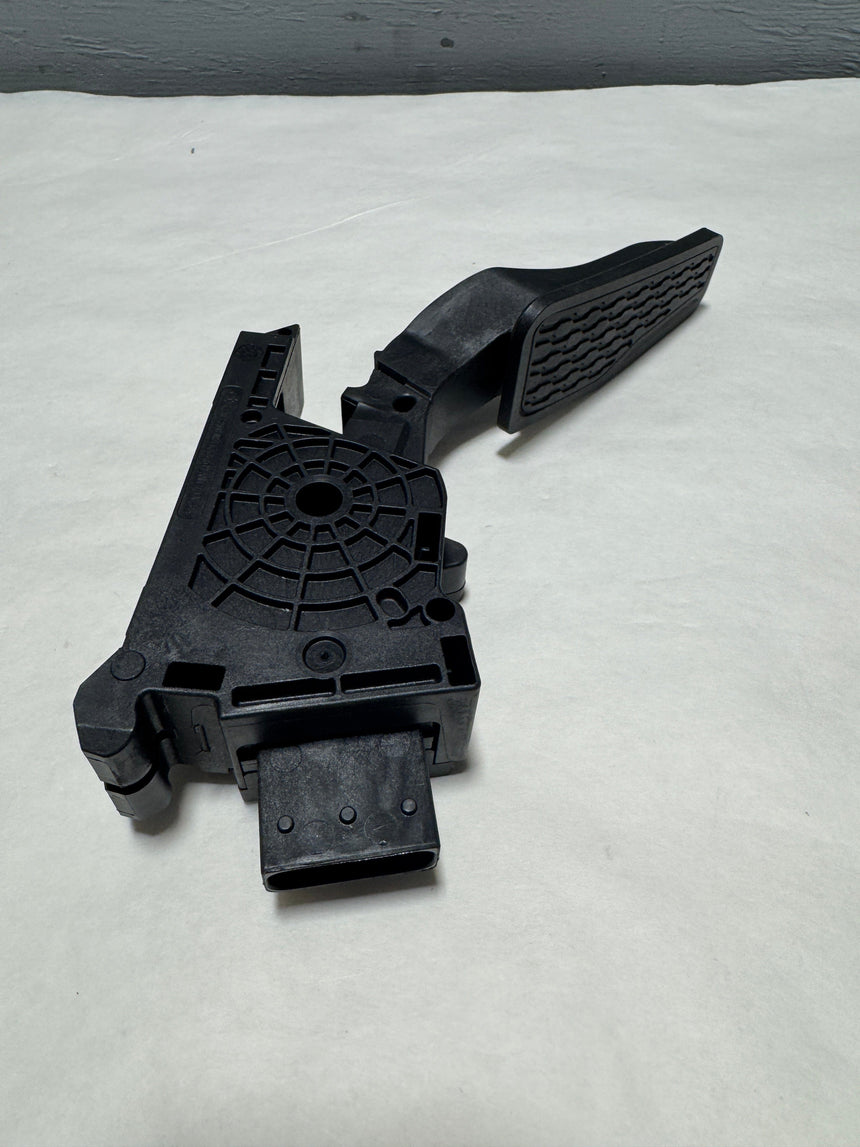2018-2024 Jeep Wrangler Gas Pedal Accelerator With Sensor For 2.0 3.0 or 3.6 Engine