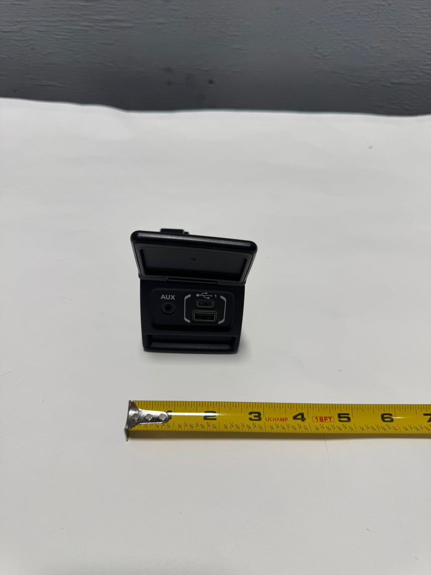 2018-2025 Jeep Wrangler JL or Gladiator Media Hub Connector OEM