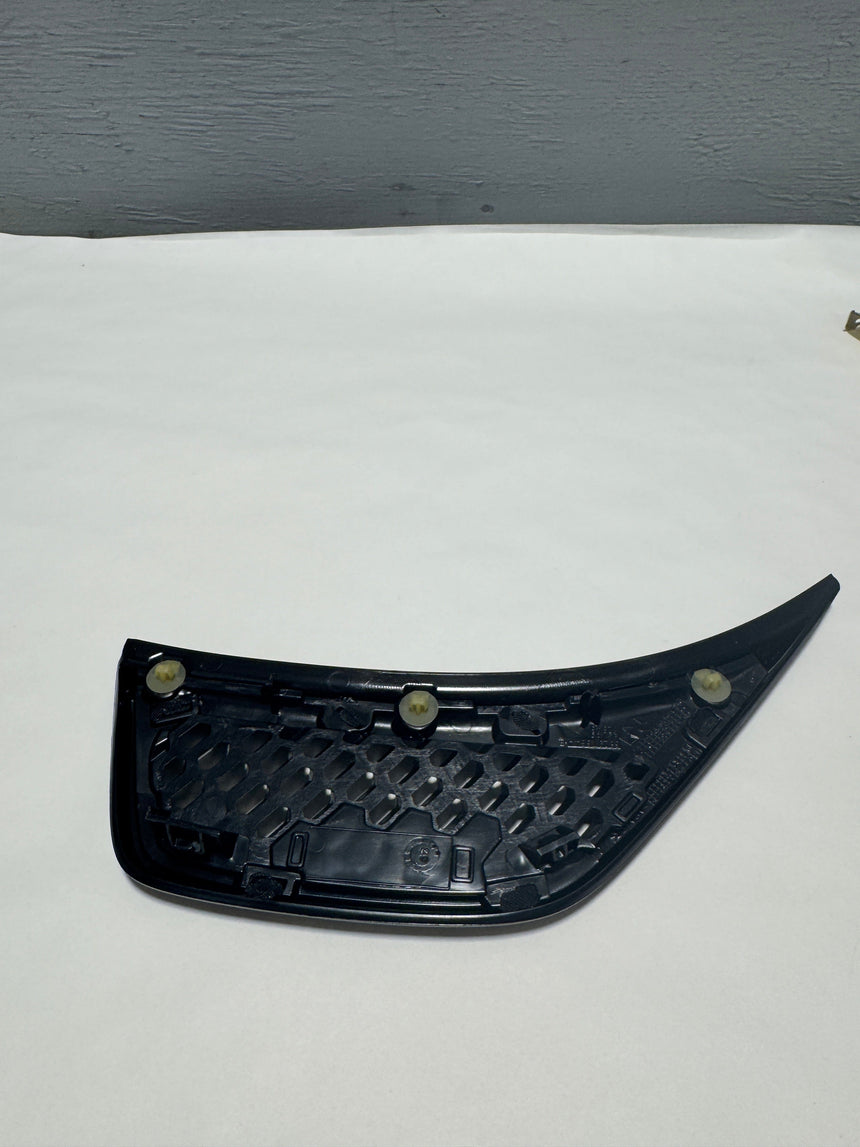 2018-2025 Wrangler JL or Gladiator Passenger Side Front Fender Air Outlet OEM