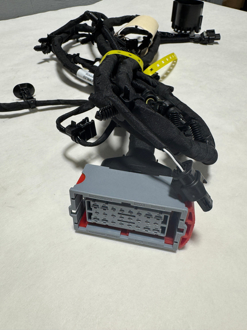 2019-2020 Dodge Ram 1500 DT Rear Fascia Wiring Light Harness Connector OEM