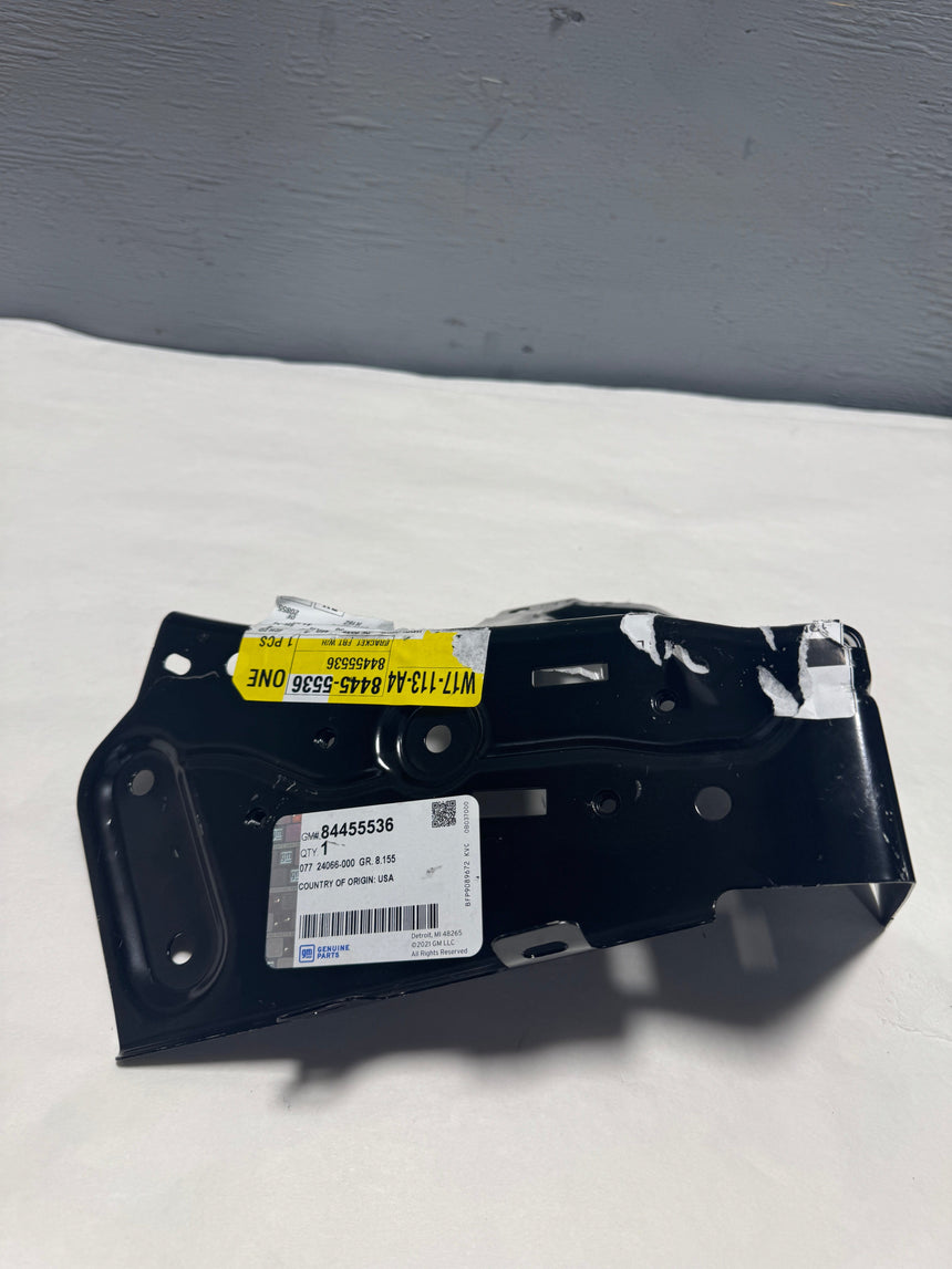 2019-2022 Silverado 15000 Passenger Side Lower Fender Bracket OEM