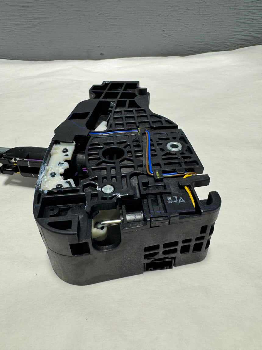 2019-2023 Chevrolet Traverse Auto Transmission Gear Shift Control OEM