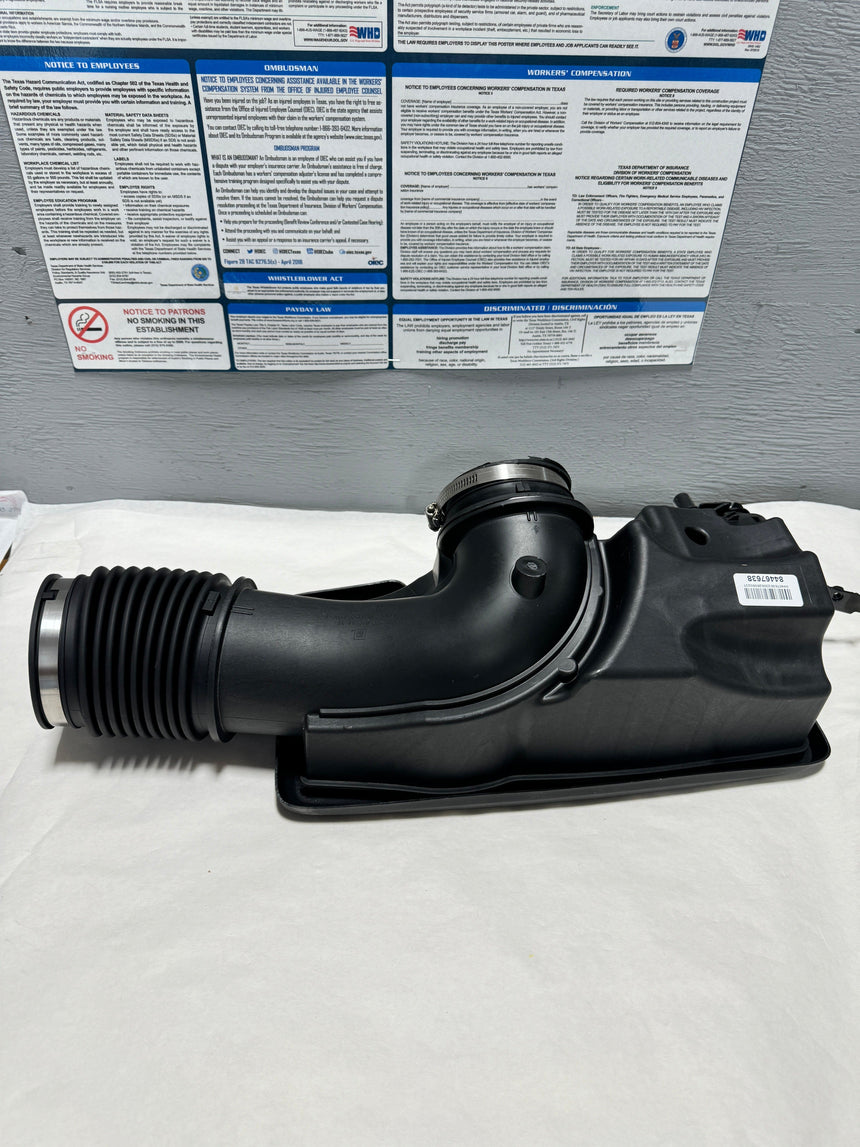 2019-2025 Silverado Sierra 1500 5.3 Engine Air Intake Outlet Duct OEM