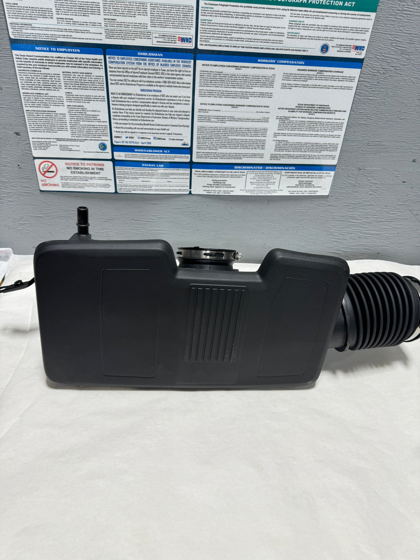 2019-2025 Silverado Sierra 1500 5.3 Engine Air Intake Outlet Duct OEM