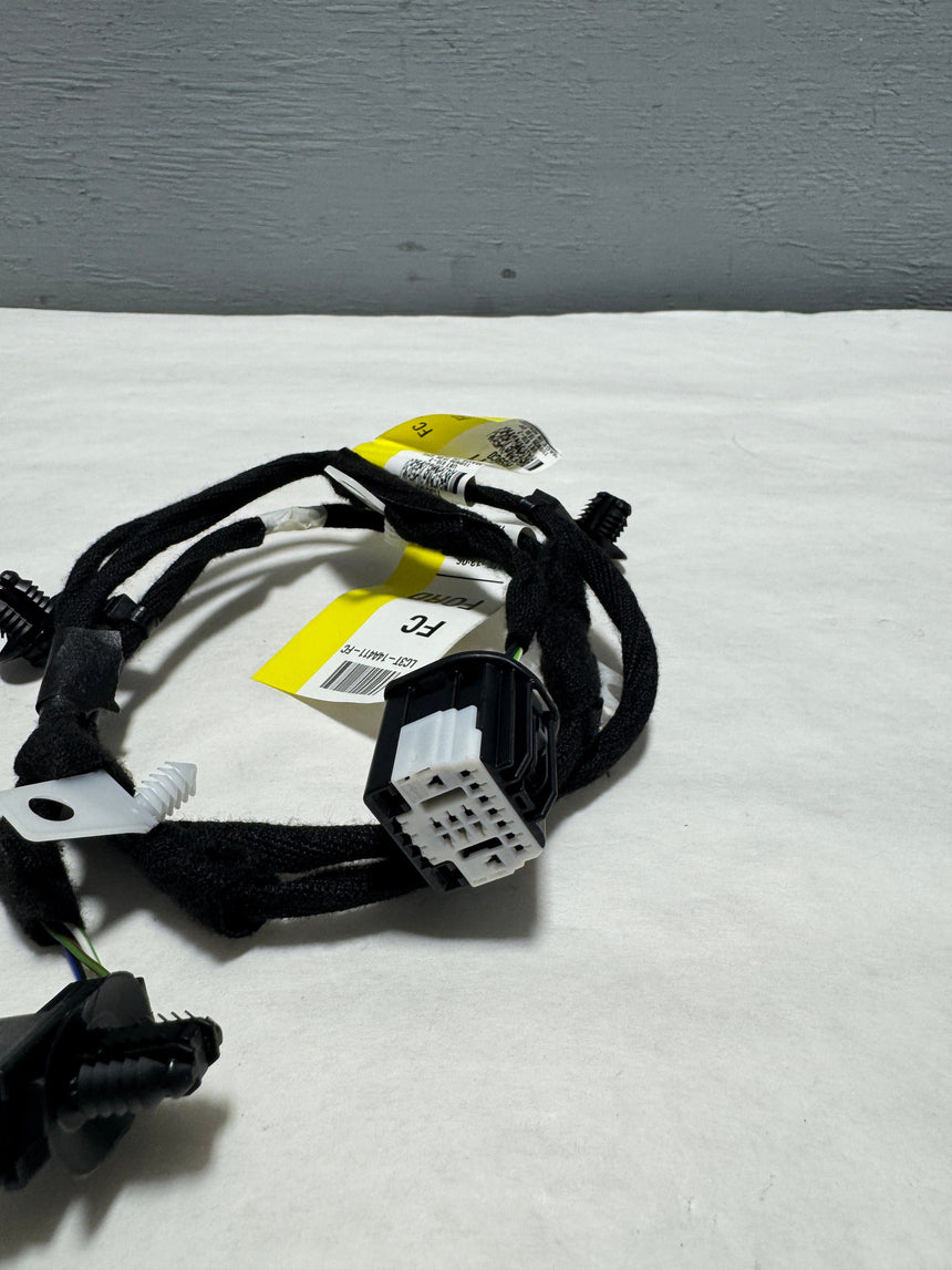 2020-2022 Ford F-250 F-350 Crew Cab Upper Rear Cab Camera Wire Harness