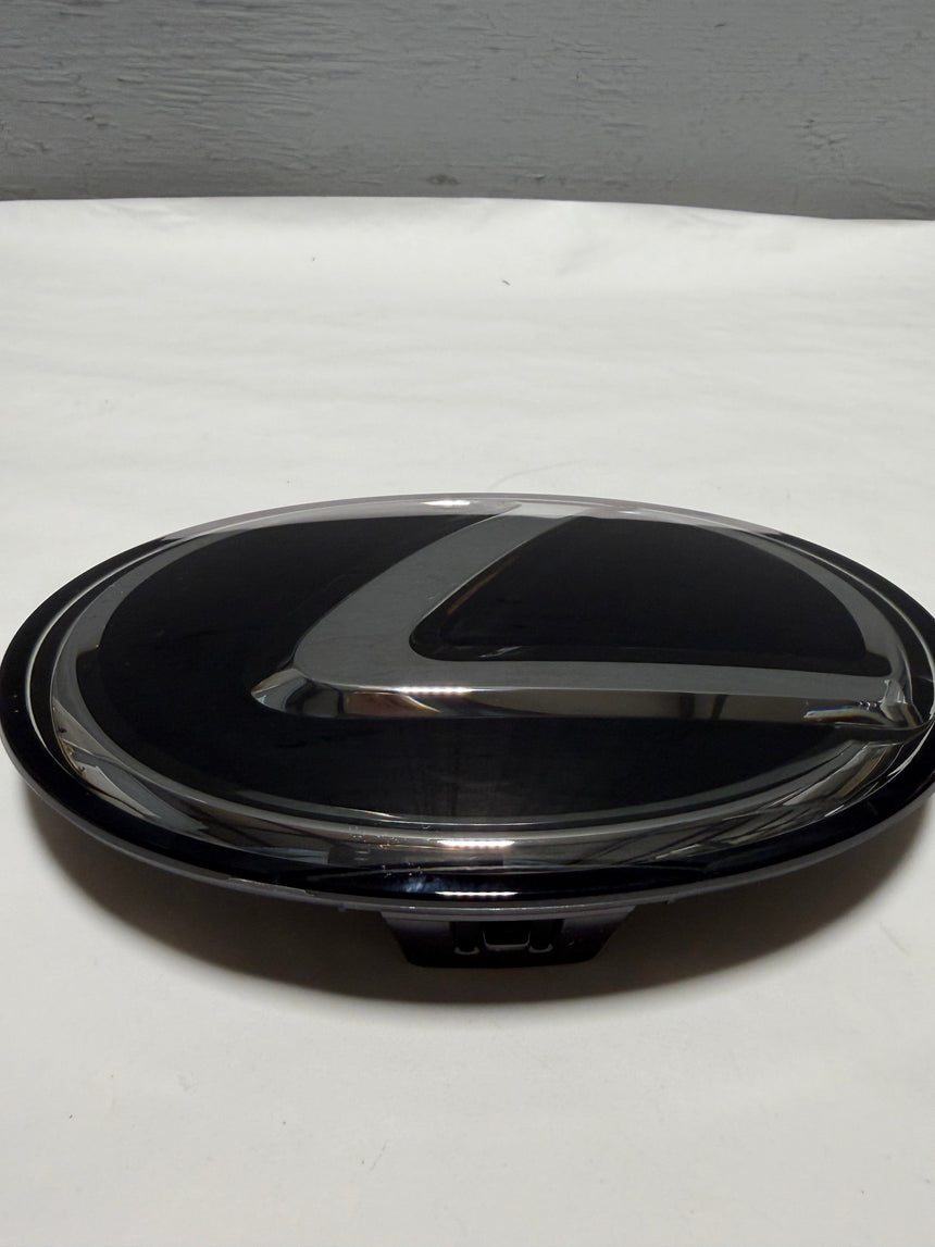 2020-2022 Lexus RX350 Non Hybrid New Grille Emblem 53141-33170 OEM
