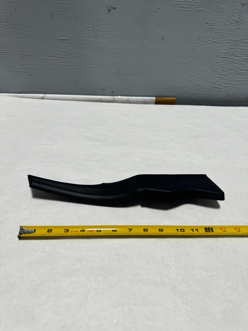 2020-2023 GMC Acadia Passenger Side Air Inlet Grille Panel Extension OEM