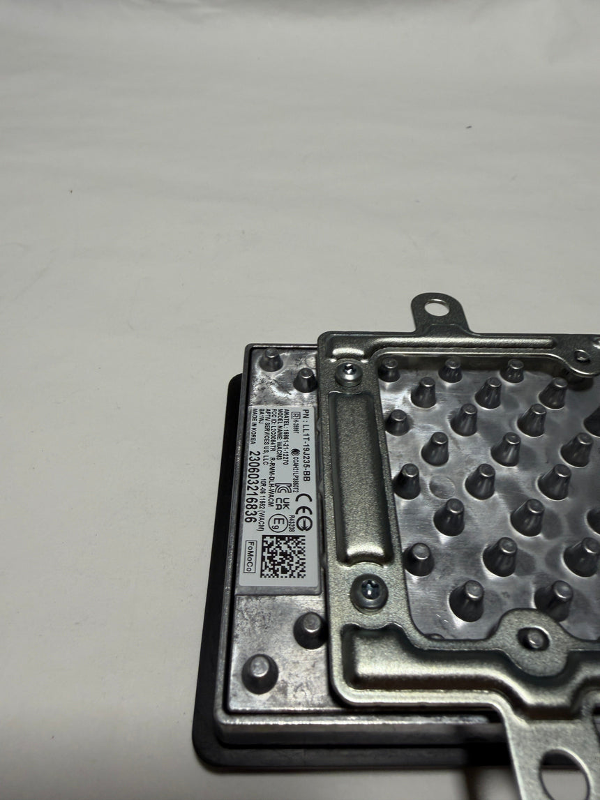 2020-2024 Ford Explorer Wireless Charging Pad Module Genuine OEM New