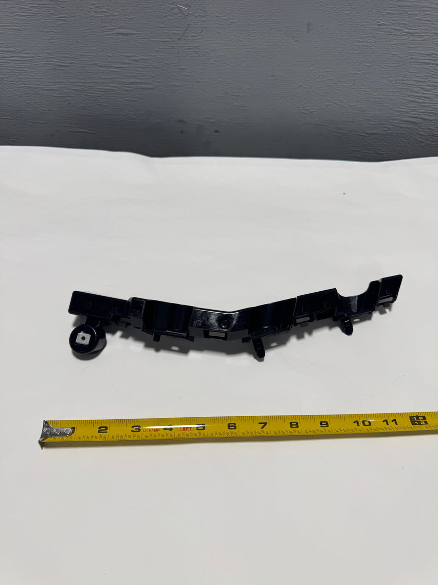 2020-2024 Silverado 2500 3500 Drivers Side Front Bumper Guide For Non LED Headlights Only