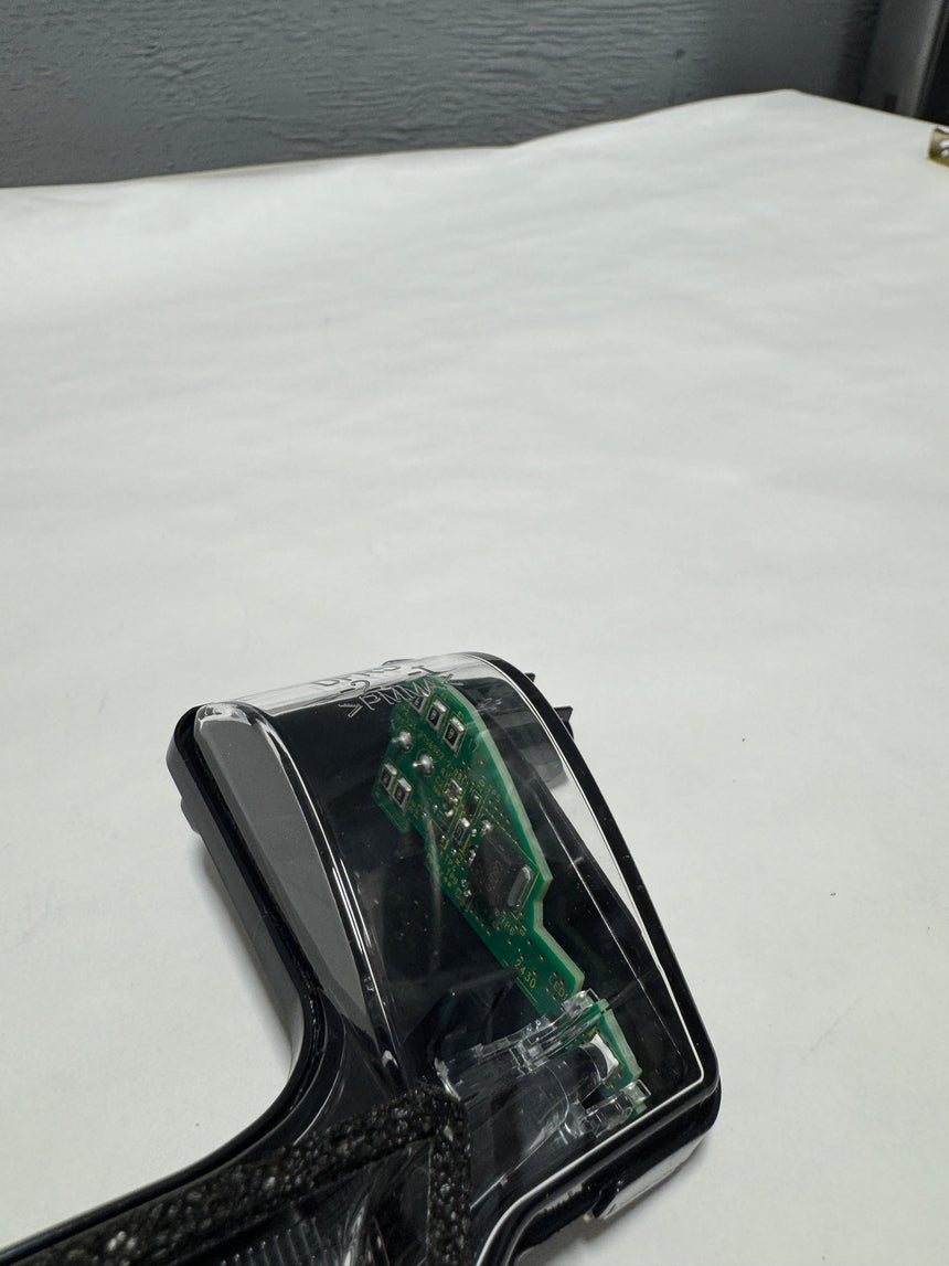 2020-2025 Mazda CX-30 Front Passenger Side Turn Signal Light OEM